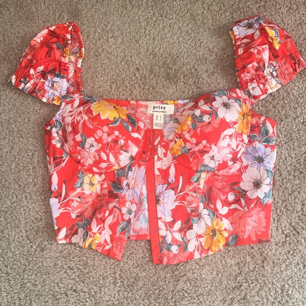 OOTDFash Vibrant Red Floral Crop Top